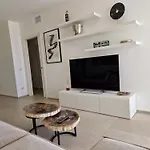Papillon Apartment